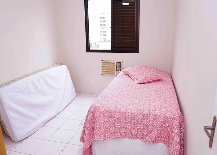 Menlia Guaruja